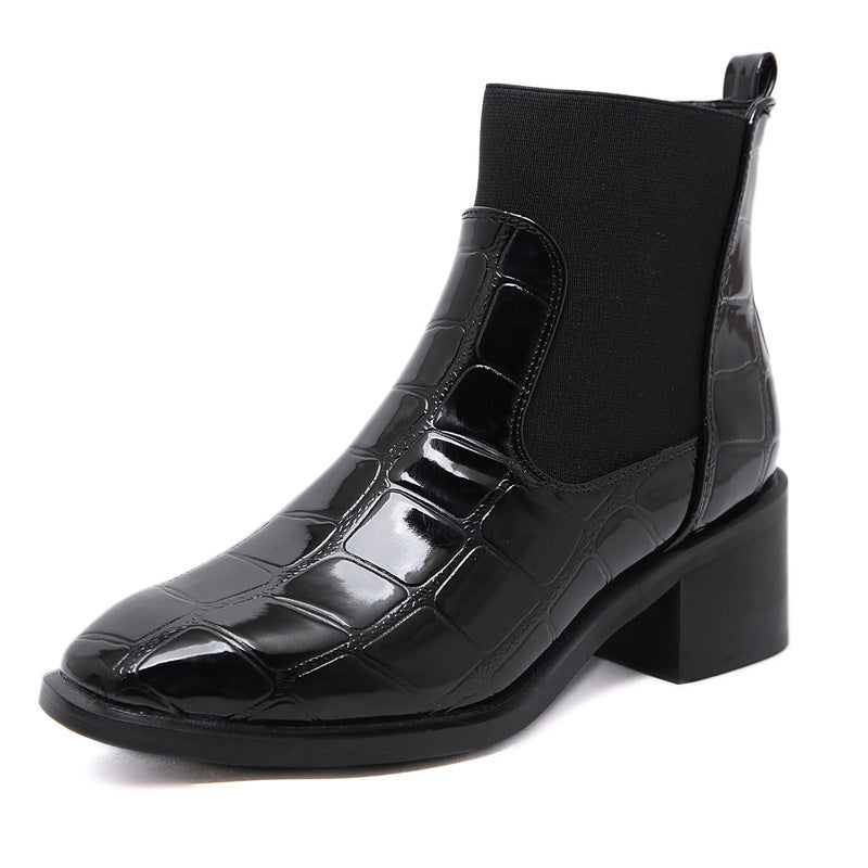 2023 botas nuevas de otoño e invierno estación europea elegante patrón de cocodrilo botas de mujer Chelsea botas cortas gruesas con botas Martin generación