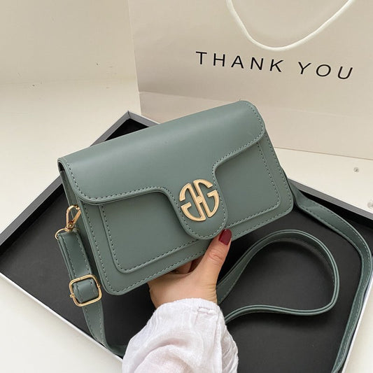 Women's bag women's bag new 2023 fashion trend diagonal bag flip bag female autumn popular parcel PU